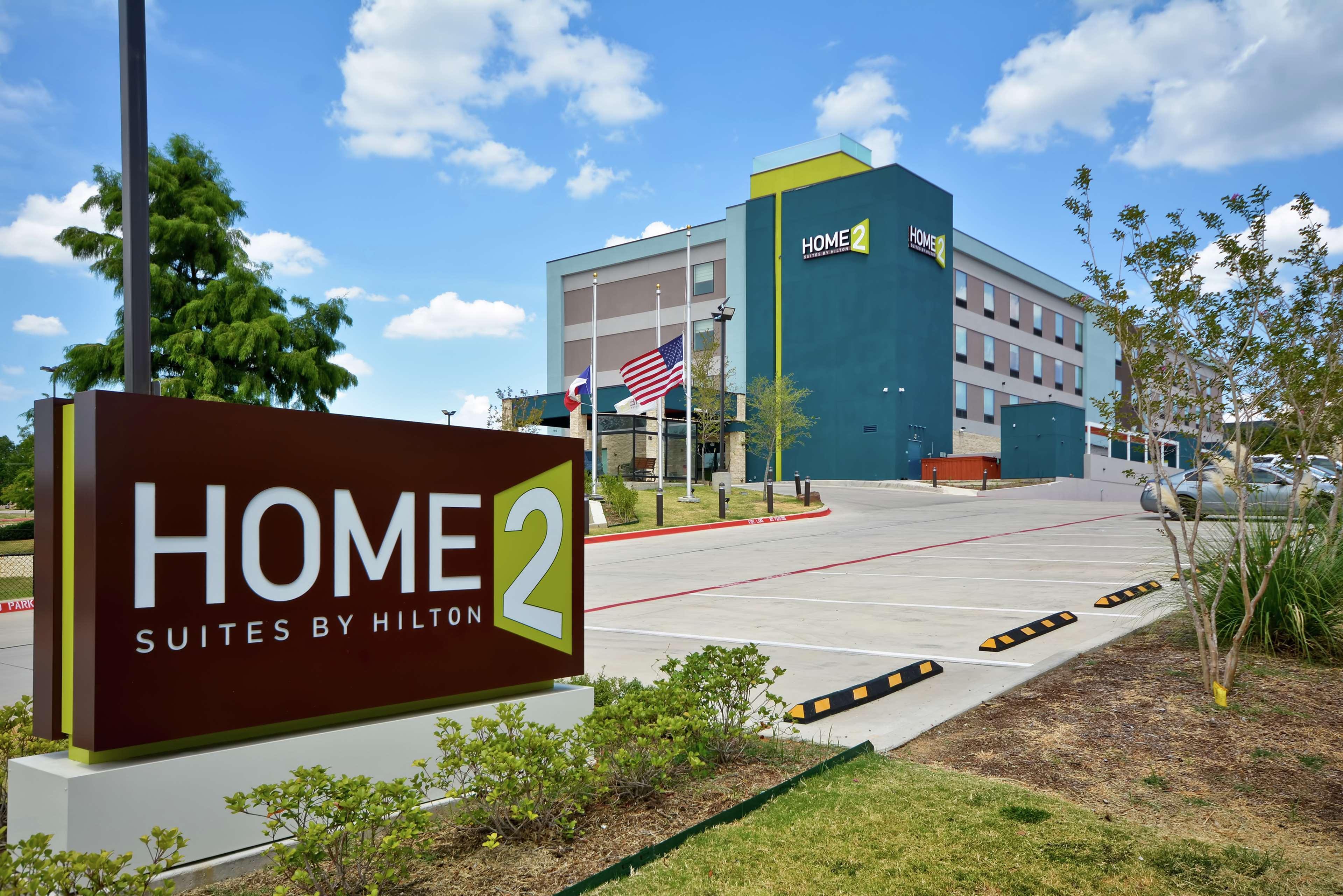Home2 By Hilton Dfw West Hotel