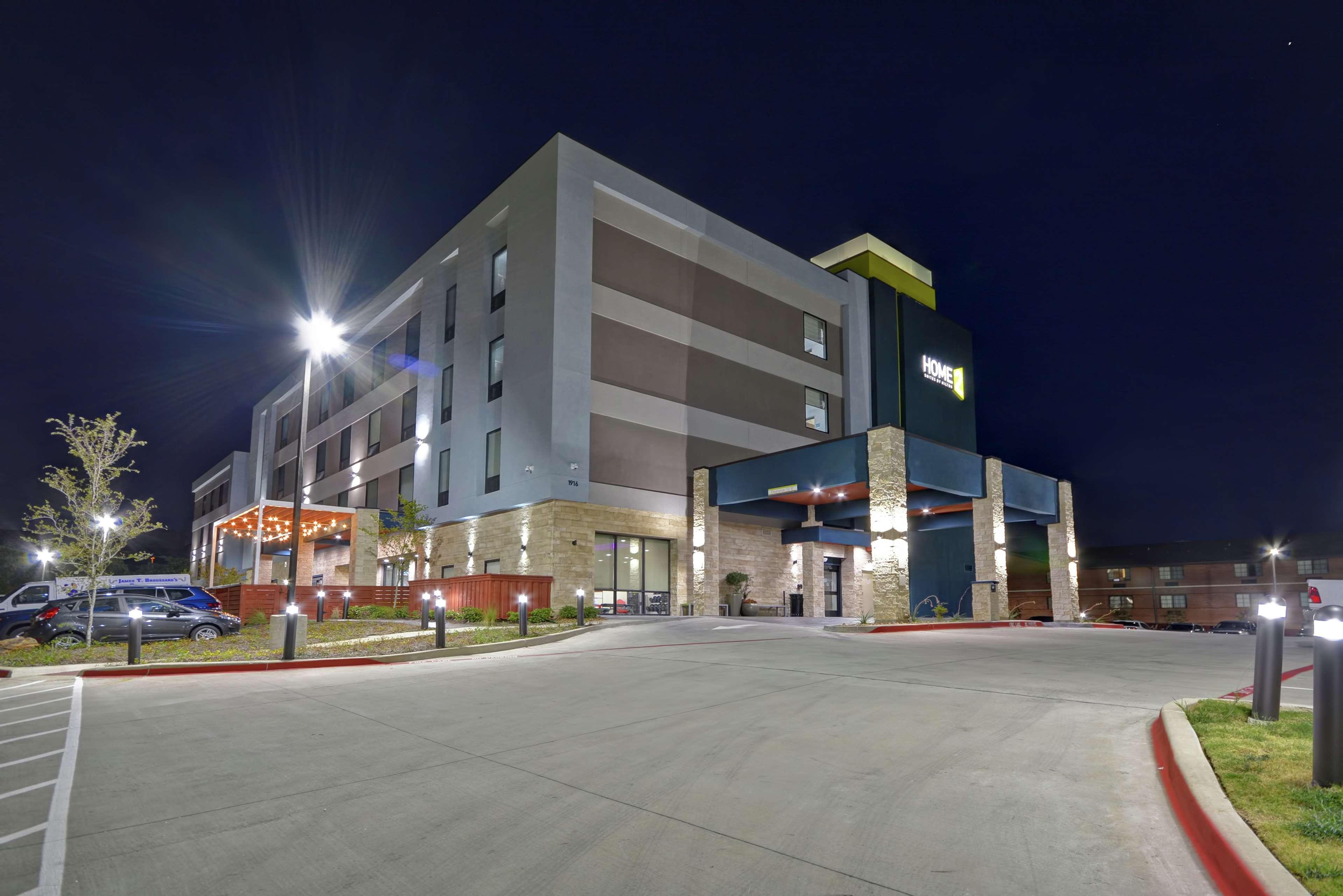Home2 By Hilton Dfw West Hotel Bedford